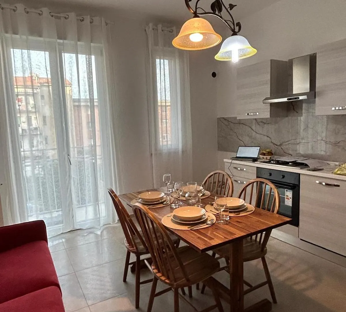 Katy Charm Apt Pisa Italien